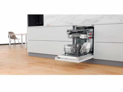 Sudomašina WHIRLPOOL WSIC 3M27 C/ugradna/E/10 kompleta/55,5x44,8x82/srebrna