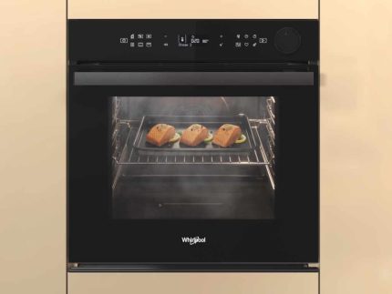 Ugradna rerna WHIRLPOOL AKZ9S 8270 FB/elektricna/73L/crna