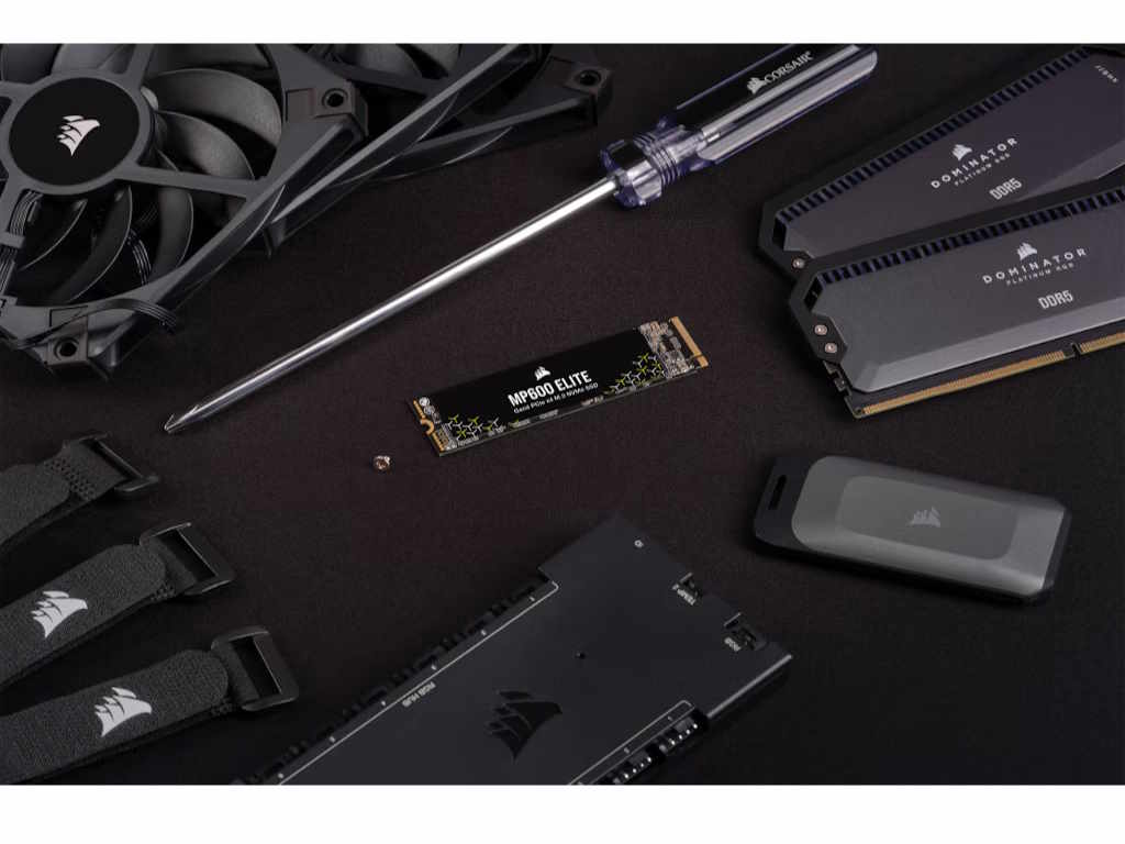 CSSD-F1000GBMP600ENH-240813020839875